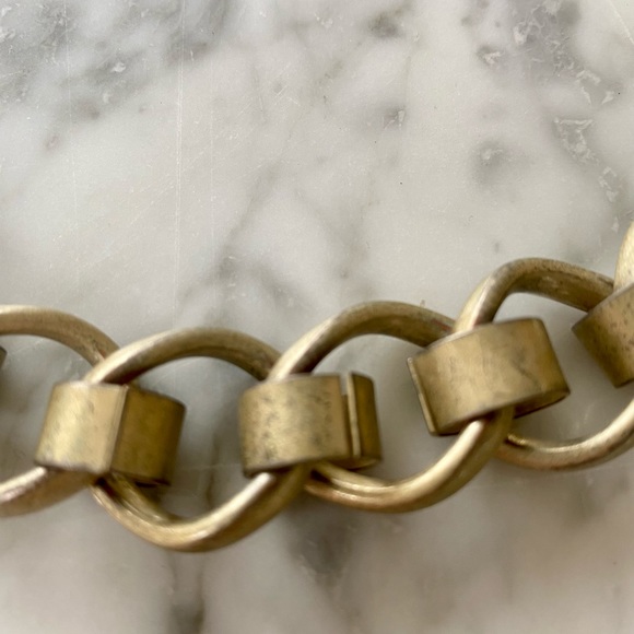 CHUNKY BRUSHED GOLD TONE CHAIN NECKLACE - Picture 2 of 3